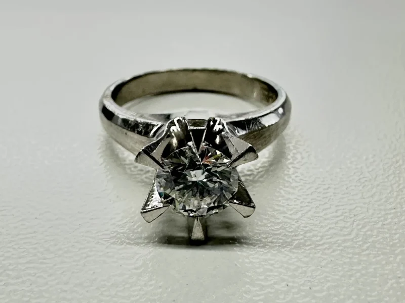 Pt900リング 6.2g ダイヤ0.62ct