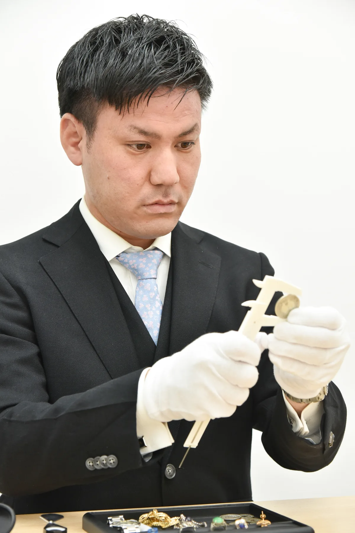 ノギスで実測する